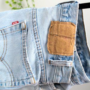 VINTAGE High-Rise Levi's Jeans